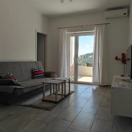 Apartma Sonja 2 피란