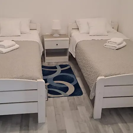 Apartma Sonja 2 *